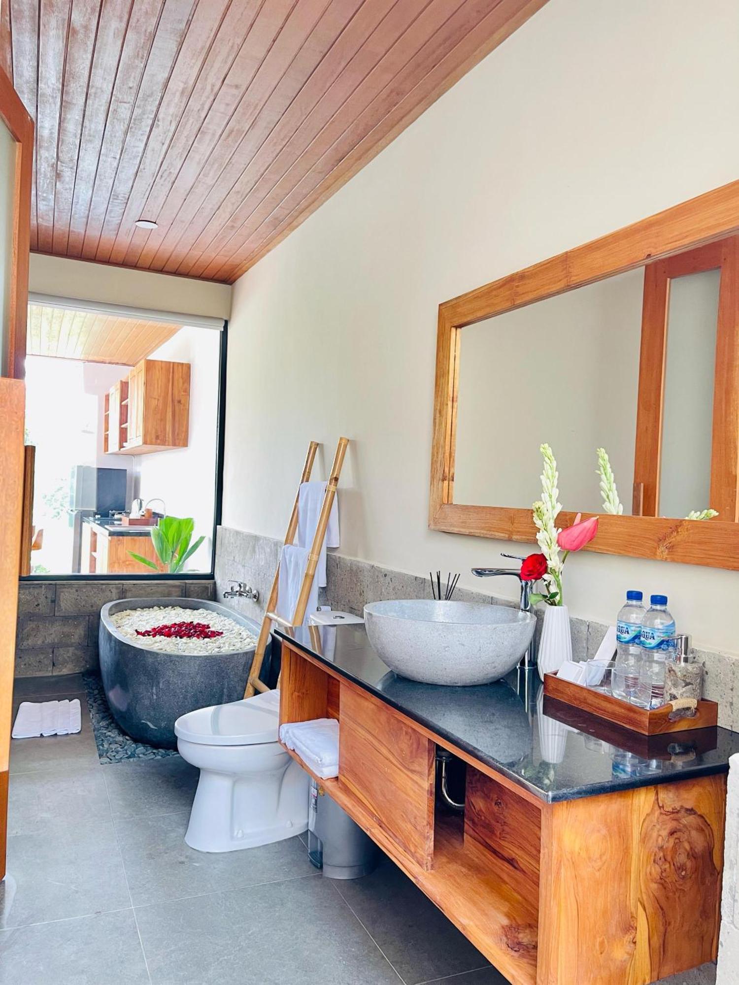 The Madawa Suites Ubud  Ngoại thất bức ảnh